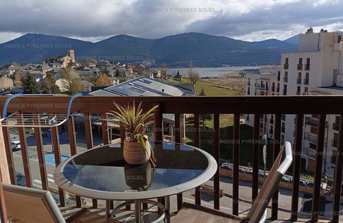 Les Angles Apartment | F2 by slopes with WiFi and parking