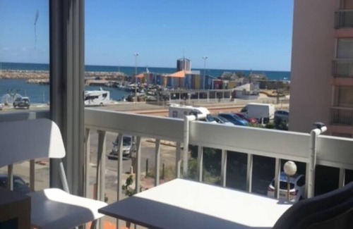 Le Barcares Apartment | F2 in PORT-BARCARES - Direct access beach and fishing ports and pleasure WIFI