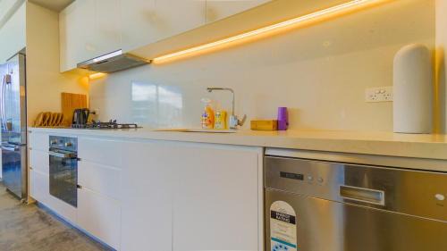 Mascot Apartment | F3 Lovely One for Family or Friend With Parking