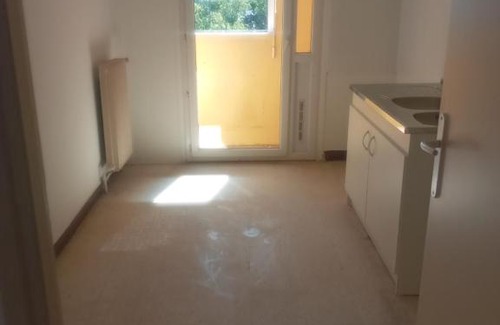 Mosson Apartment | F3 vide à louer long terme