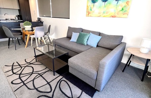 Phillip Apartment | Fab in Phillip - 2bd 2bth Apt