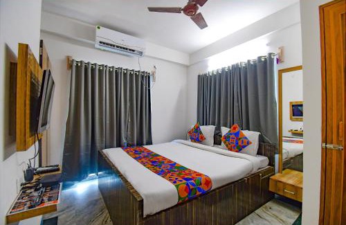 New Town Hotel | FabExpress Amar Raj Villa - Nr Eco Park