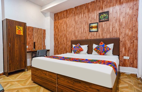 Maharana Pratap Nagar Hotel | Fabexpress Gauri Shree