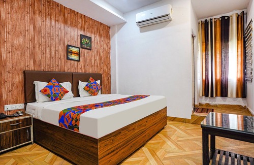 Maharana Pratap Nagar Hotel | Fabexpress Gauri Shree