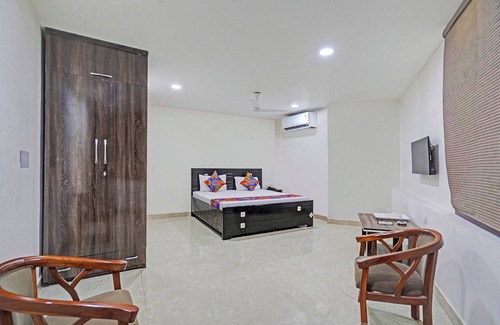 Faridabad Hotel | Fabexpress Lotus Longue