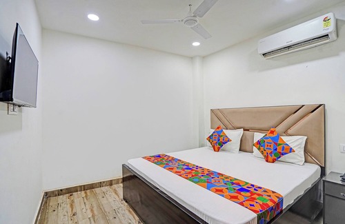 Faridabad Hotel | Fabexpress Lotus Longue