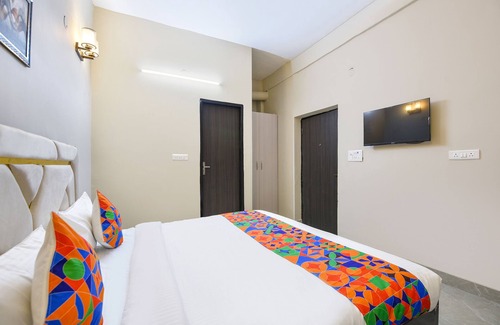Faridabad Hotel | Fabexpress Mapple Suites
