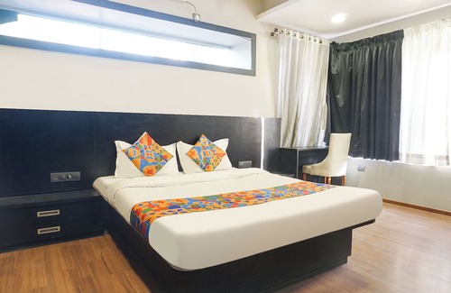 Pimpri - Chinchwad Hotel | Fabexpress Star Light