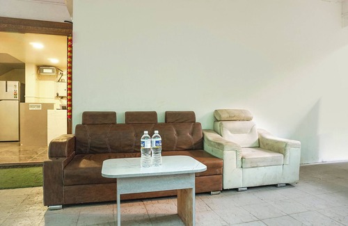 Pimpri - Chinchwad Hotel | Fabexpress Star Light