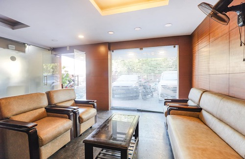 Chennai Hotel | Fabhotel Ample Yard