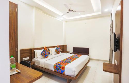 Rau Hotel | FabHotel Balaji Paradise