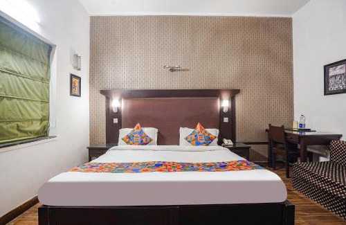 Saket Hotel | FabHotel Kular