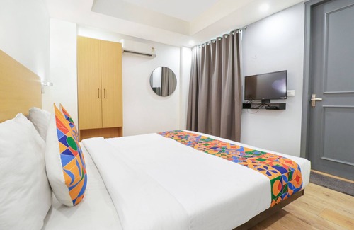 Sector 14 Hotel | Fabhotel Pantao Stays