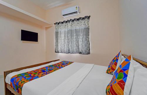 Tirupur Hotel | FabHotel Praneeth Residency