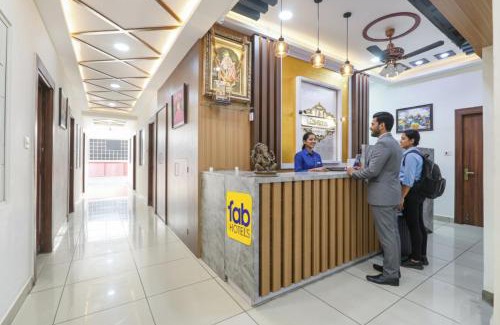 Hyderabad Hotel | FabHotel VGR Comforts - Nr Khairtabad Metro Station