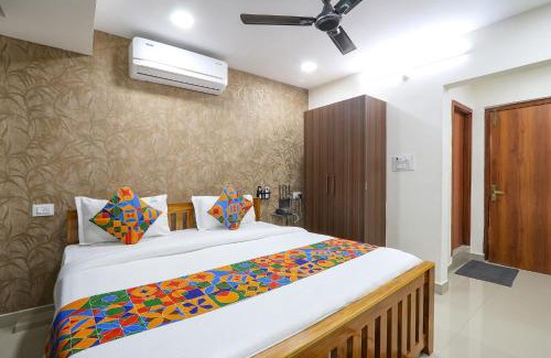 Hyderabad Hotel | FabHotel VGR Comforts - Nr Khairtabad Metro Station