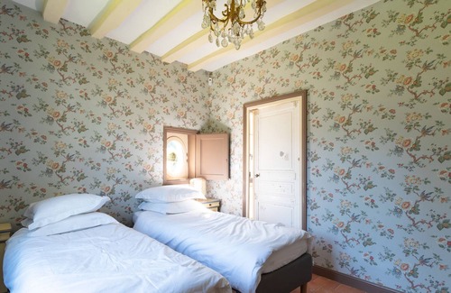 Thilouze House | 🌟Fabuleuse propriété - 24/26 Pers/Piscine/au coeur d'un charmant village🌟