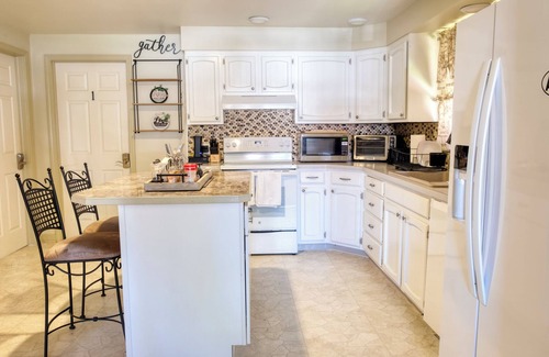 Niagara Falls Bed & Breakfast | Fabulous bed & breakfast in Niagara Falls, NY