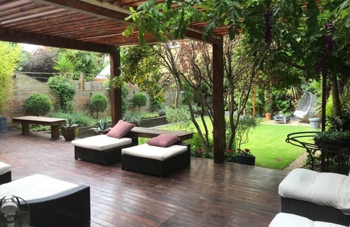 Putney Apartment | Fabulous en-suite room, independent access and garden in London superChic area