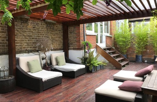 Putney Apartment | Fabulous en-suite room, independent access and garden in London superChic area