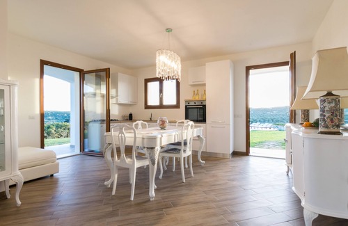 Alghero Villa | Fabulous exclusive villa with sea view close to the beach