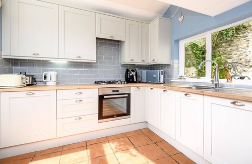 Chapel Ground House | Fabulous family home with spacious garden and wifi