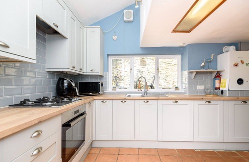 Chapel Ground House | Fabulous family home with spacious garden and wifi