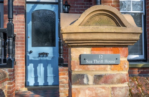 Overstrand Cottage | Fabulous FAMILY HOUSE, a short stroll from the BEACH and VILLAGE AMENITIES.