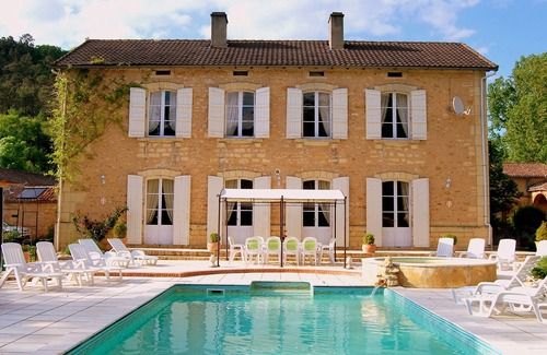 Saint-Front-sur-Lemance House | Fabulously Restored Manor House, with private pool, sleeps 12