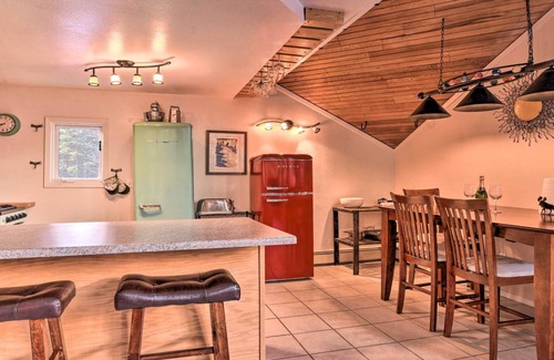 Alyeska Ski Chalet | Fabulous Girdwood Chalet Walk to Slopes with Hot Tub, Sauna, Wifi