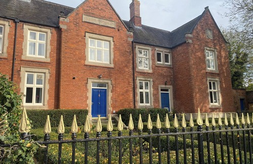 Nantwich Apartment | Fabulous unique accommodation within walking distance of Nantwich town centre