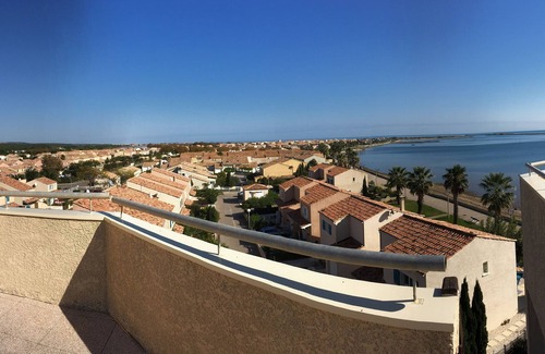 Gruissan Apartment | Facing the sea - Sunny and spacious cottage