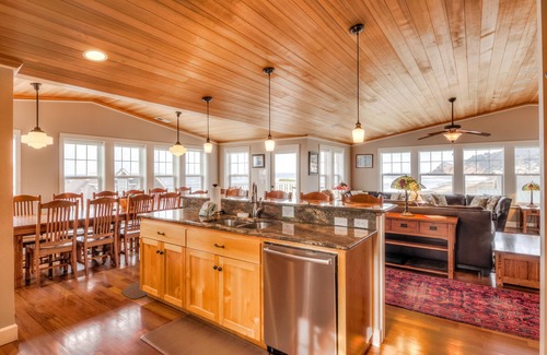 Roads End House | Fair Winds - Luxury Ocean Vw Hm, Steps from Beach, 5 Primary Ocean Vw Suites