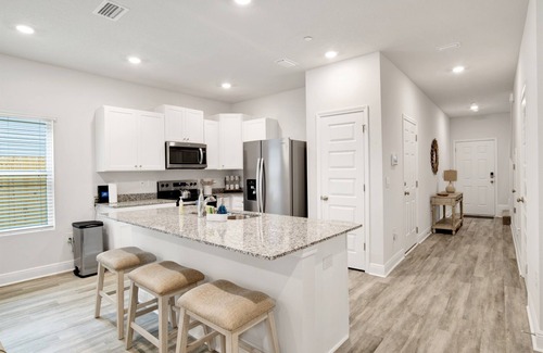 Northeast Pensacola House | Fairchild Townhome~Beaches-Shopping-UWF