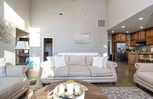 Fairfield Bay House | Fairfield Bay 4-Bedroom Cabin with Lake View, Sleeps 12 - Quiet & Relaxing