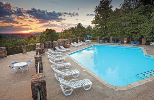 Fairfield Bay Resort | Fairfield Bay, AR: 1BR at Top-Rated Resort! Pool&Lake, Outdoor Activities & More