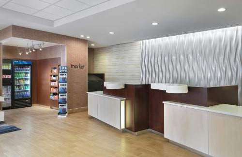 Downtown Niagara Falls Hotel | Fairfield by Marriott Niagara Falls