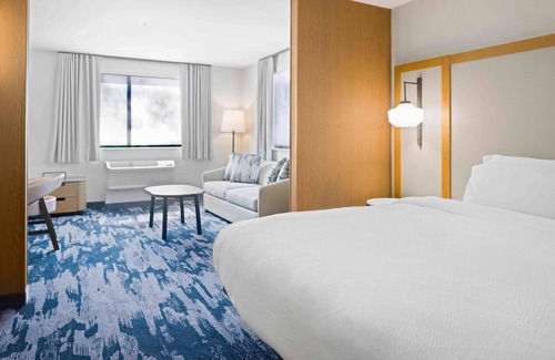 Pacific Beach Hotel | Fairfield Inn & Suites by Marriott San Diego Pacific Beach