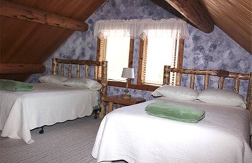 Fairmont Cabin | Fairmont Chalets Montana 2