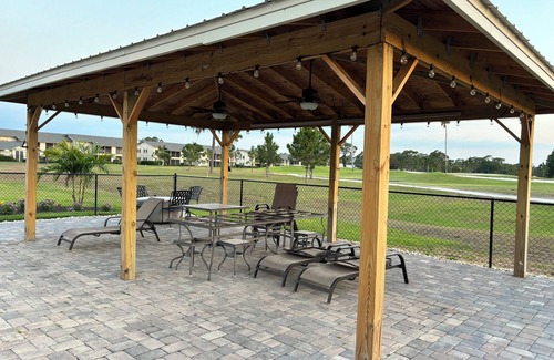 Sun 'N Lake Condo | Fairway Retreat in Sun N Lake