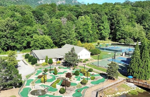 Lake Lure Resort | Fairways of the Mountains