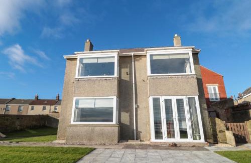 Newbiggin-by-the-Sea House | Fairwinds