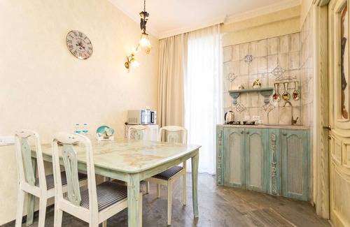 Vera Apartment | Falcon Apartments - Sapphire