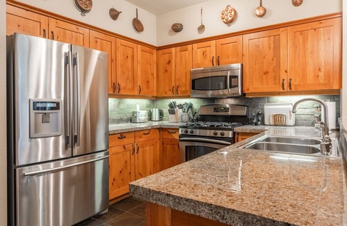 Crooked Pines House | Fall Availability! Updated Townhome! Short walk to Eagle Chair Lift!