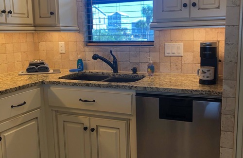 Gulf Shores Condo | Fall Break in Beautiful Gulf Shores!nCreate Memories with Family and Friends