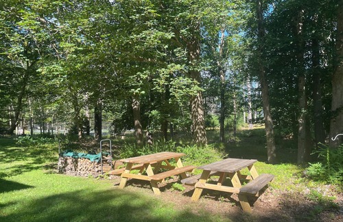 Portland House | Fall escape! Cozy townhouse minutes from downtown Portland on a car free island