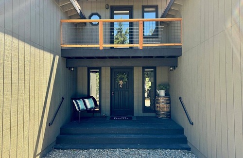 Cle Elum House | Fall Escape w/Yakima River Views, Fire Pit, Decks & Golfing at Sun Country