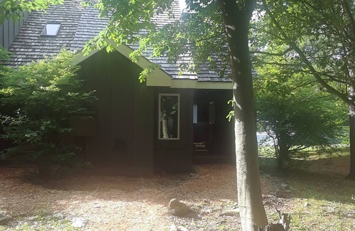 White Haven Ski Chalet | Fall fun, Autumn foliage in Lake Harmony at Jack Frost Mtn with scenic Pond View