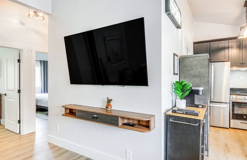 Pagosa Springs House | Fall Getaway! Remodeled Home Steps to Lake Pagosa