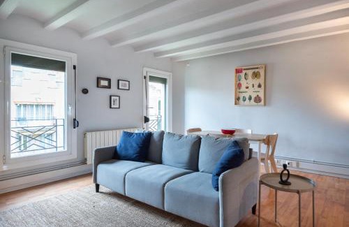 L'Antiga Esquerra de l'Eixample Apartment | Fall in love with BCN in the best location